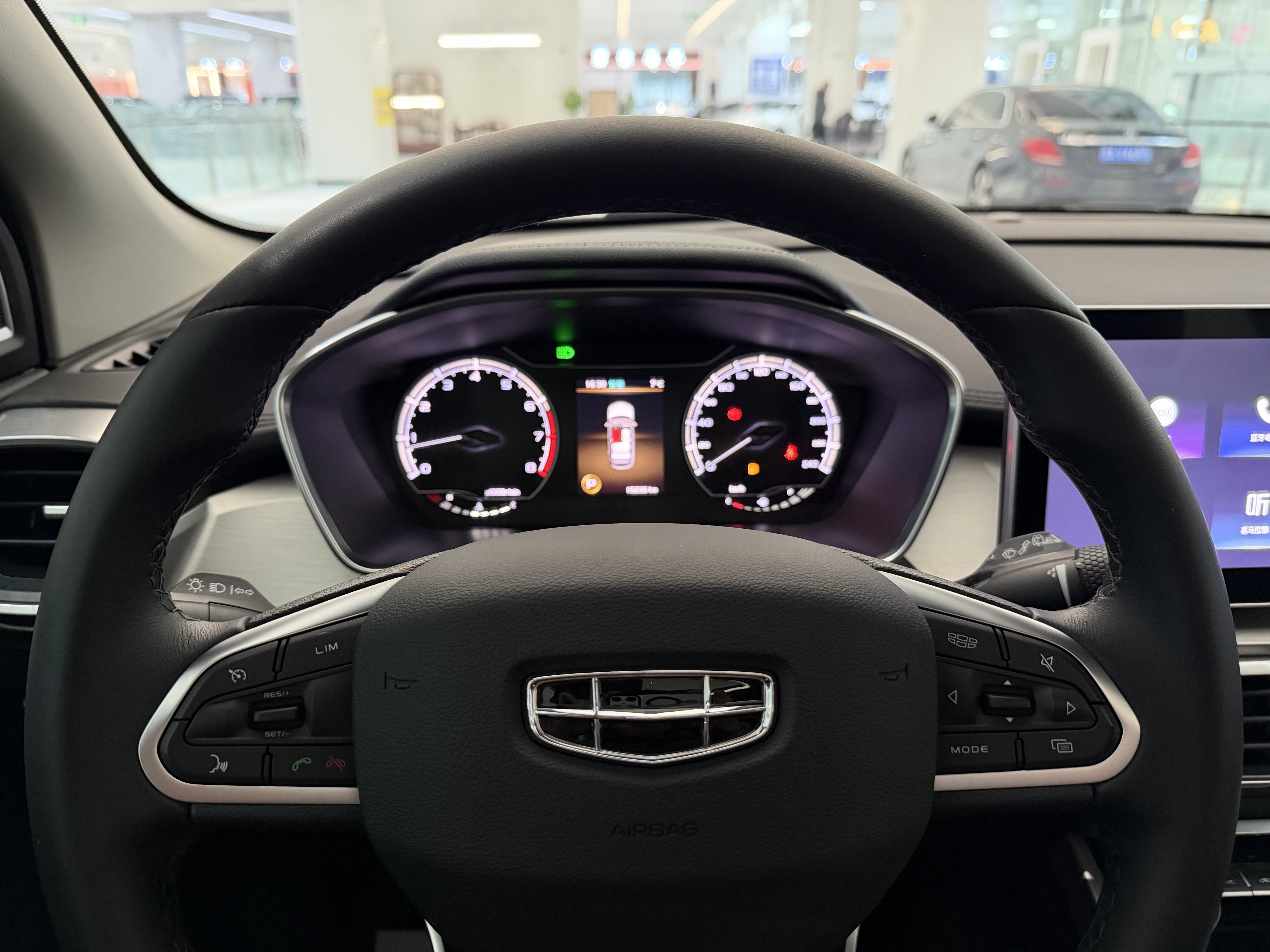 GEELY Coolray 2024 #38 GEELY Coolray 2024 car image #38