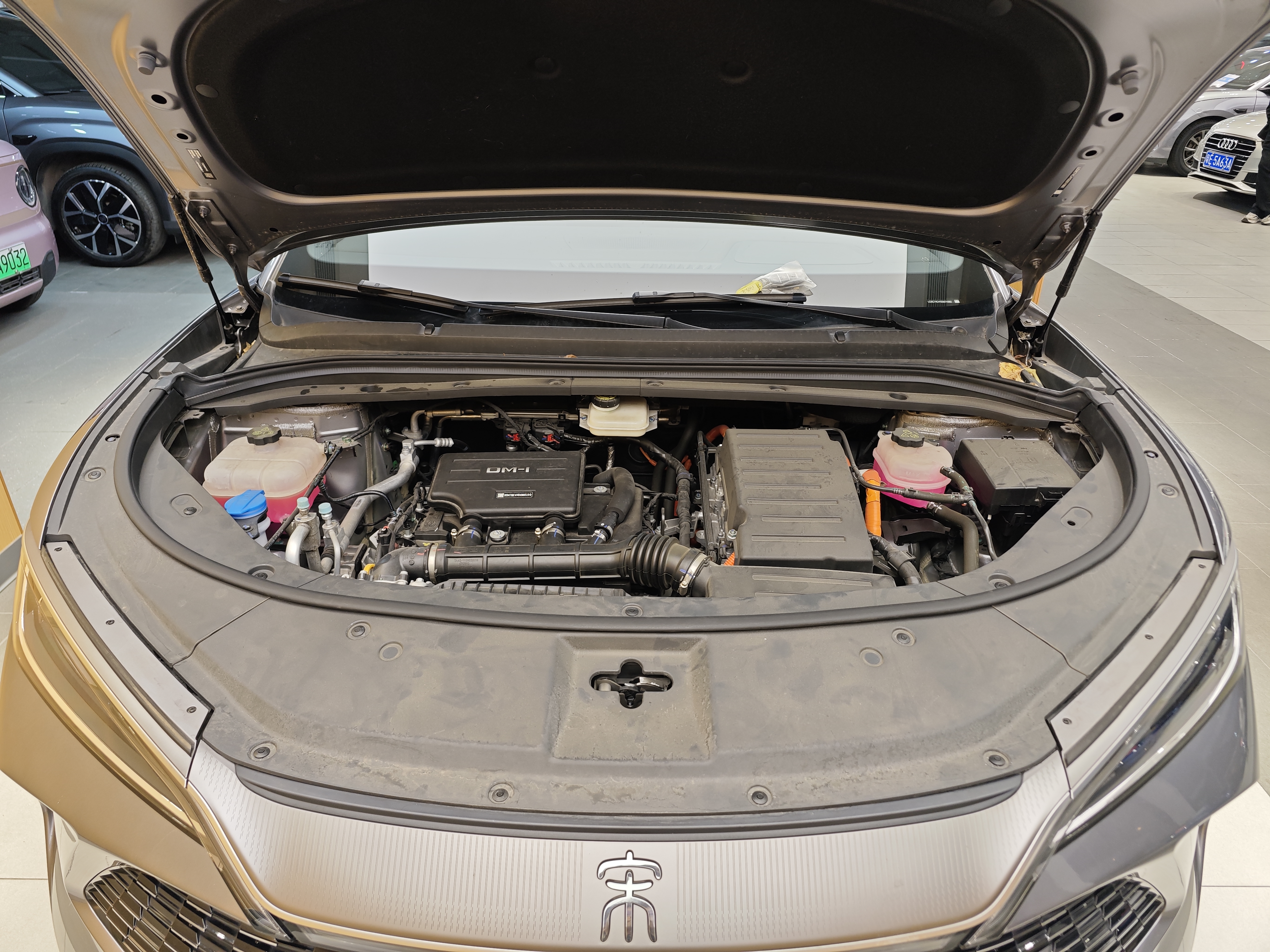 BYD SongL DM-i 2025 car image #38