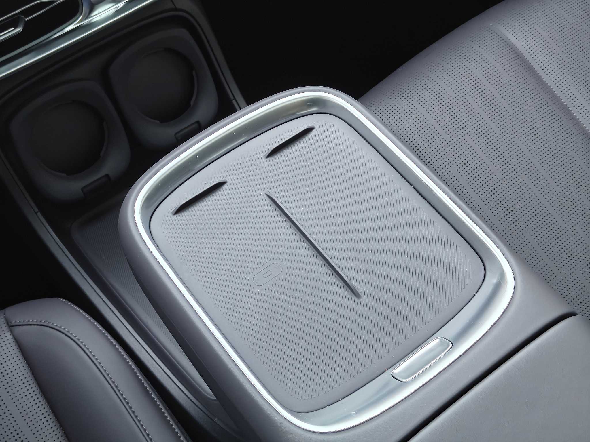 零跑汽车 零跑B10 2025 汽车图片 #38