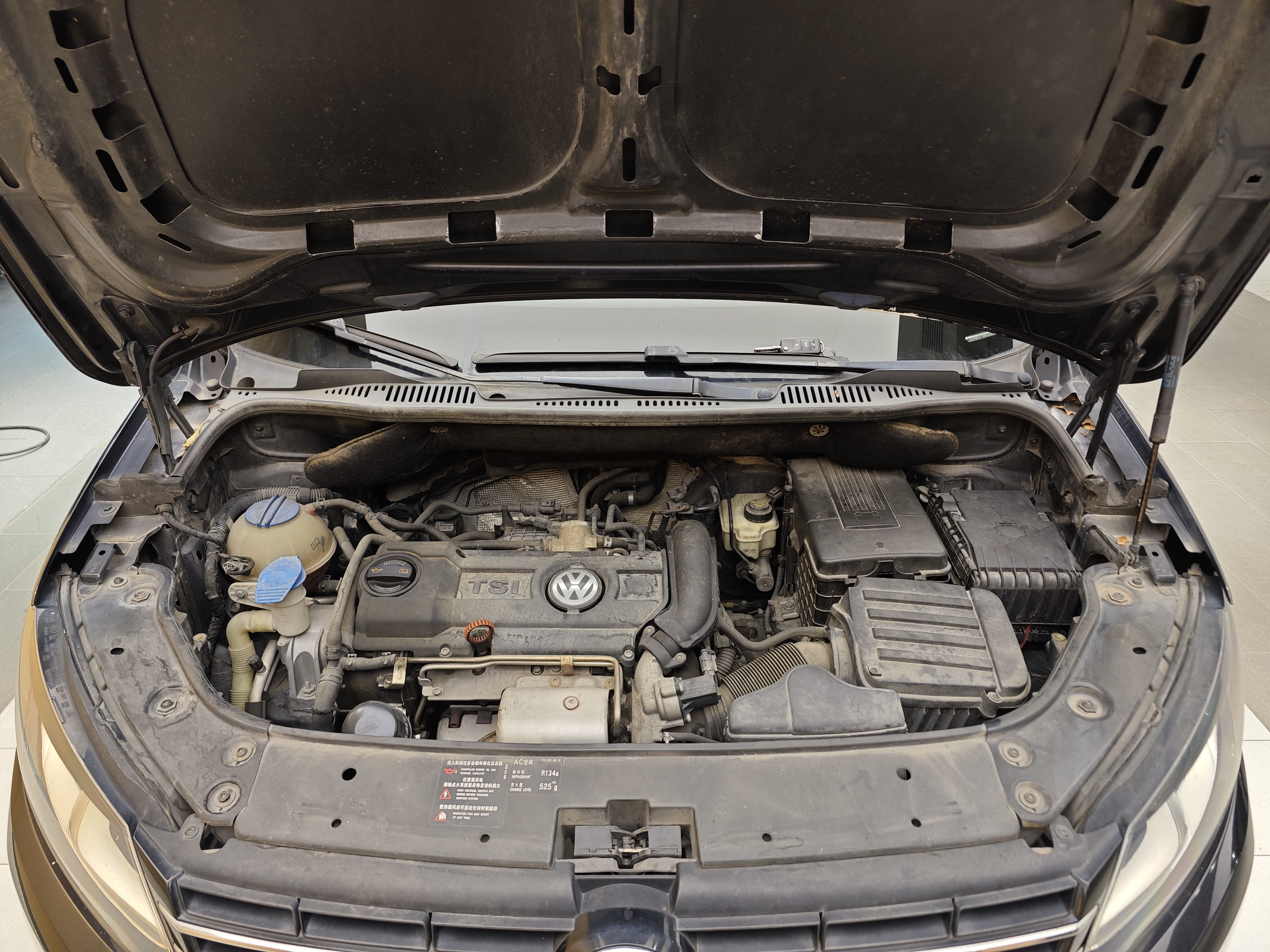 Volkswagen Touran 2011 #38 Volkswagen Touran 2011 immagine di auto #38