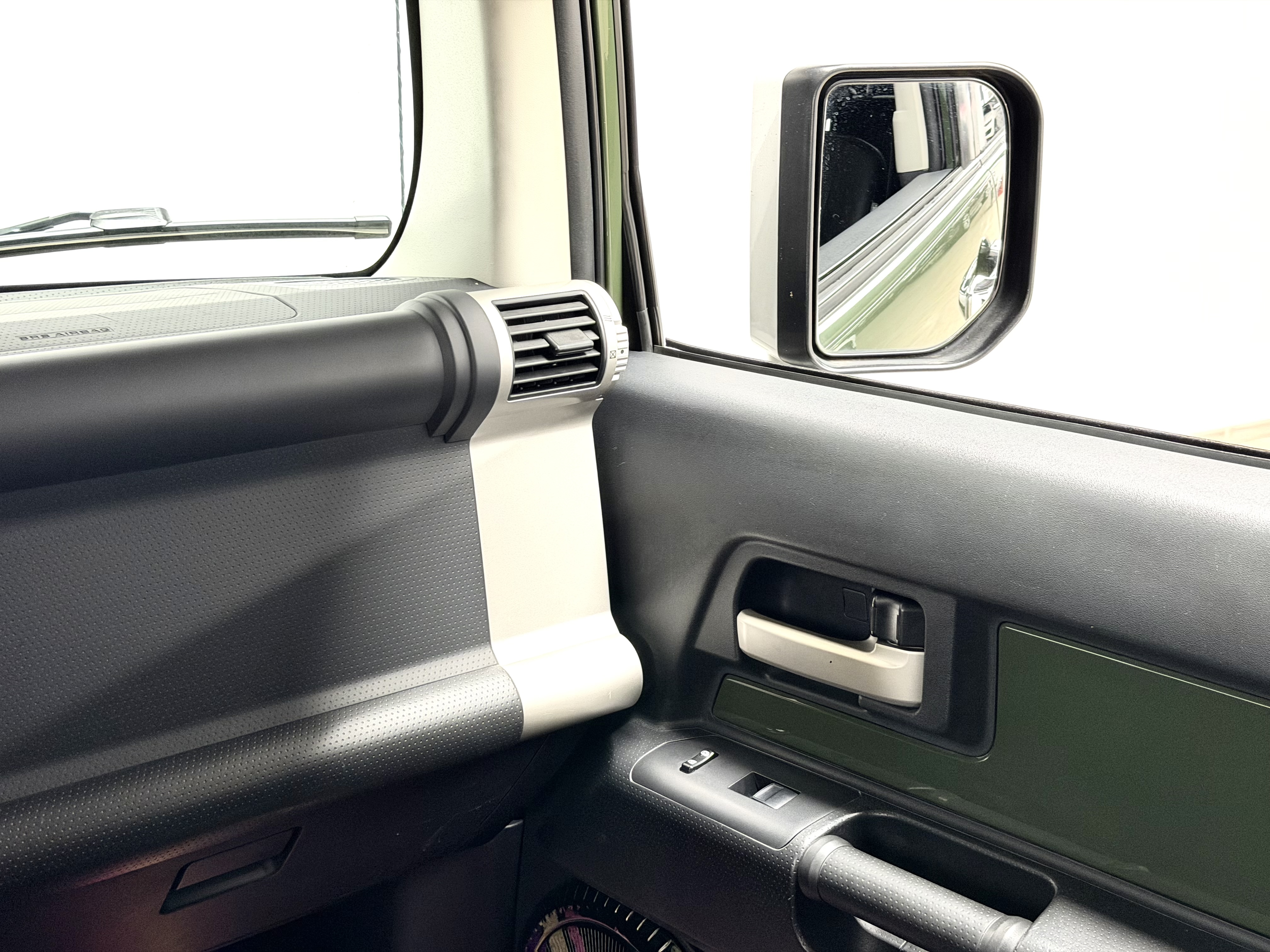 Toyota FJ Cruiser 2011 car image #38