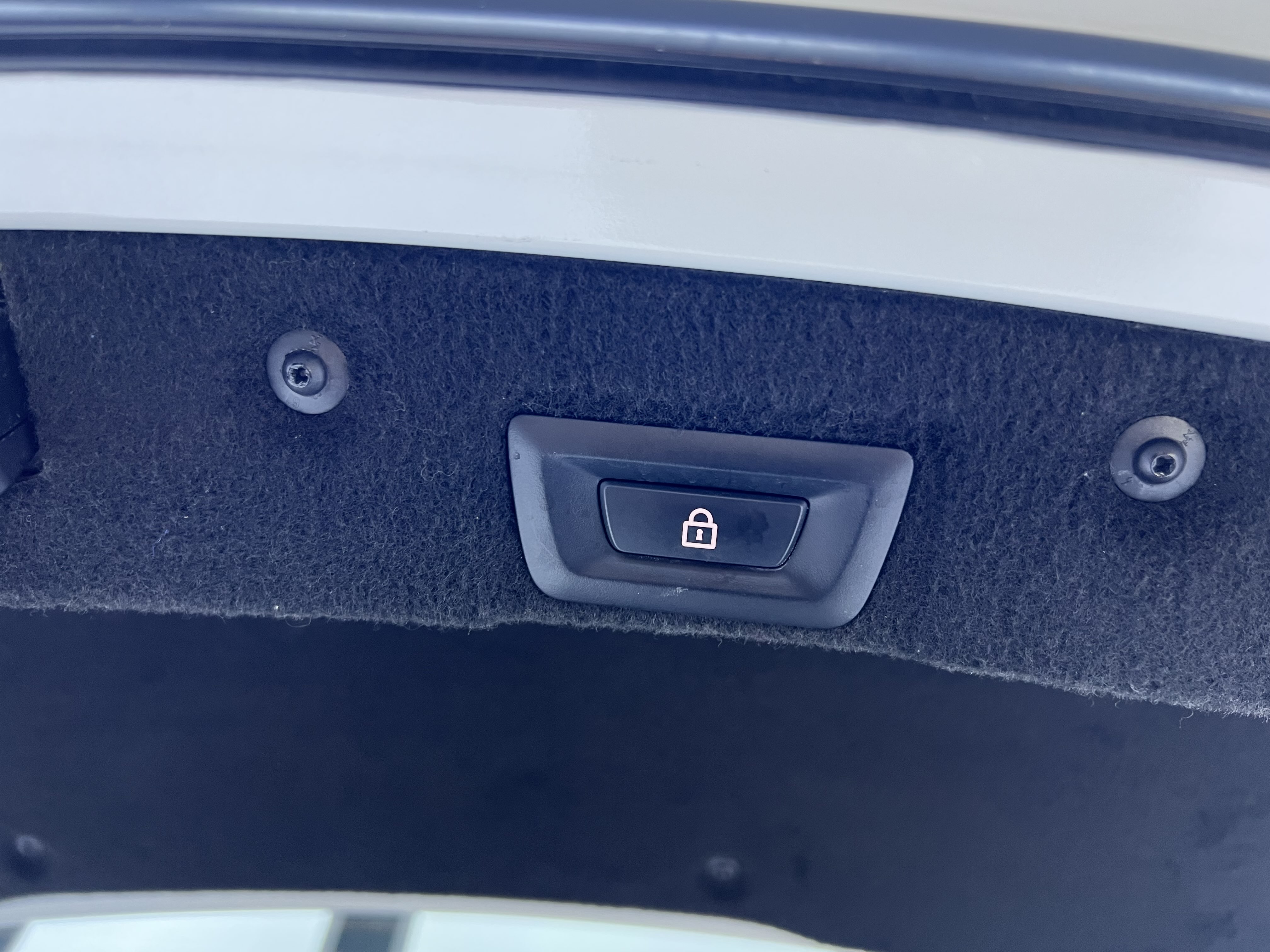 BMW M6 2016 car image #38