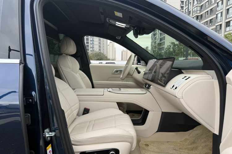 Deepal S09 2025 car image #38