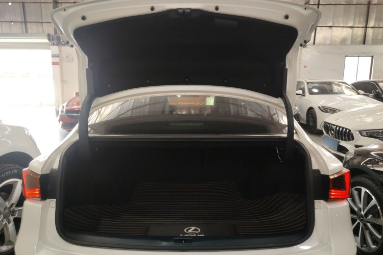 Toyota 2018 car image #38