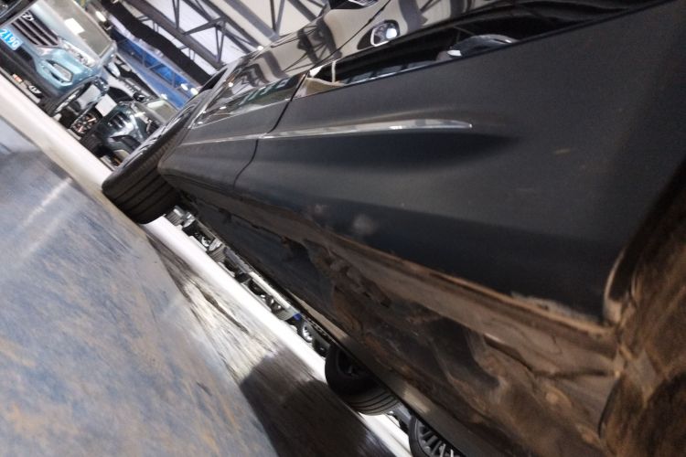 Mercedes-Benz EQB Class 2023 immagine di auto #38