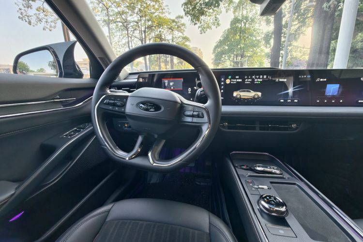 Ford Mondeo 2023 car image #38