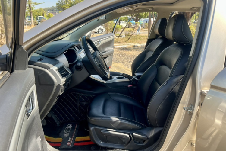 GEELY Emgrand GL 2016 #38 GEELY Emgrand GL 2016 car image #38