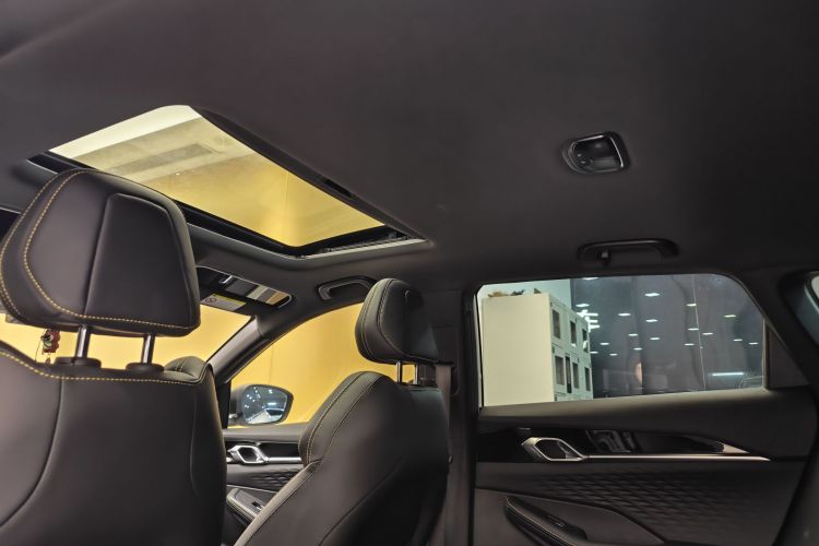 GEELY Coolray 2024 car image #38