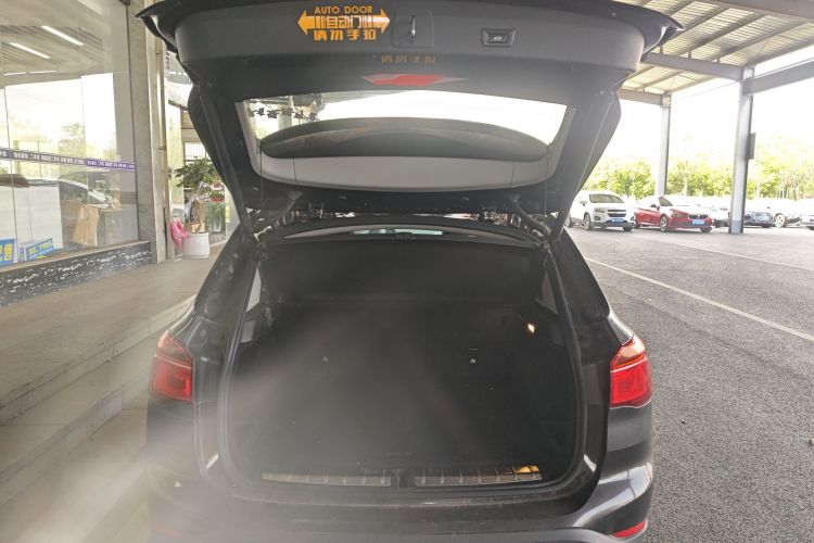 BMW X1 2019 imagen de coche #19