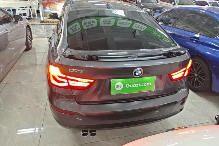 BMW 3 Series GT 2018 car image #4