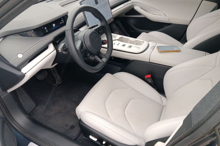 MI SU7 2024 image de voiture #19