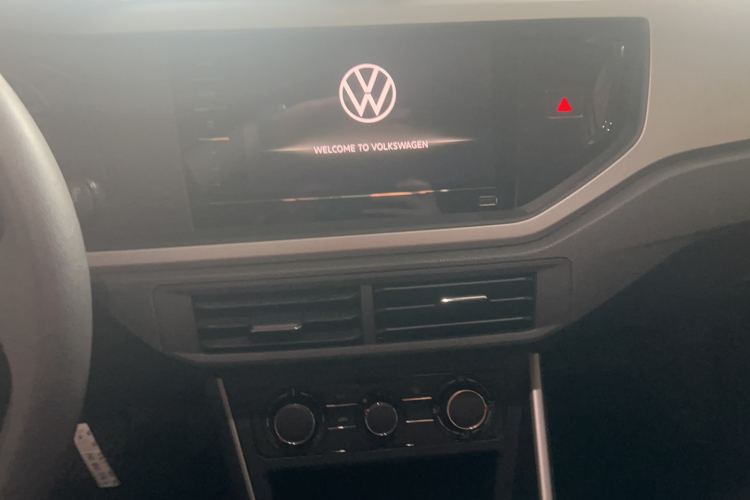 Volkswagen Polo 2021 car image #12