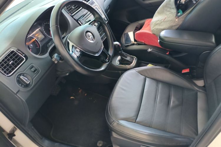 Volkswagen Polo 2016 #17 Volkswagen Polo 2016 car image #17