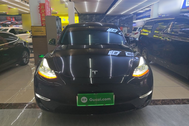 Tesla Model Y 2022 car image #3
