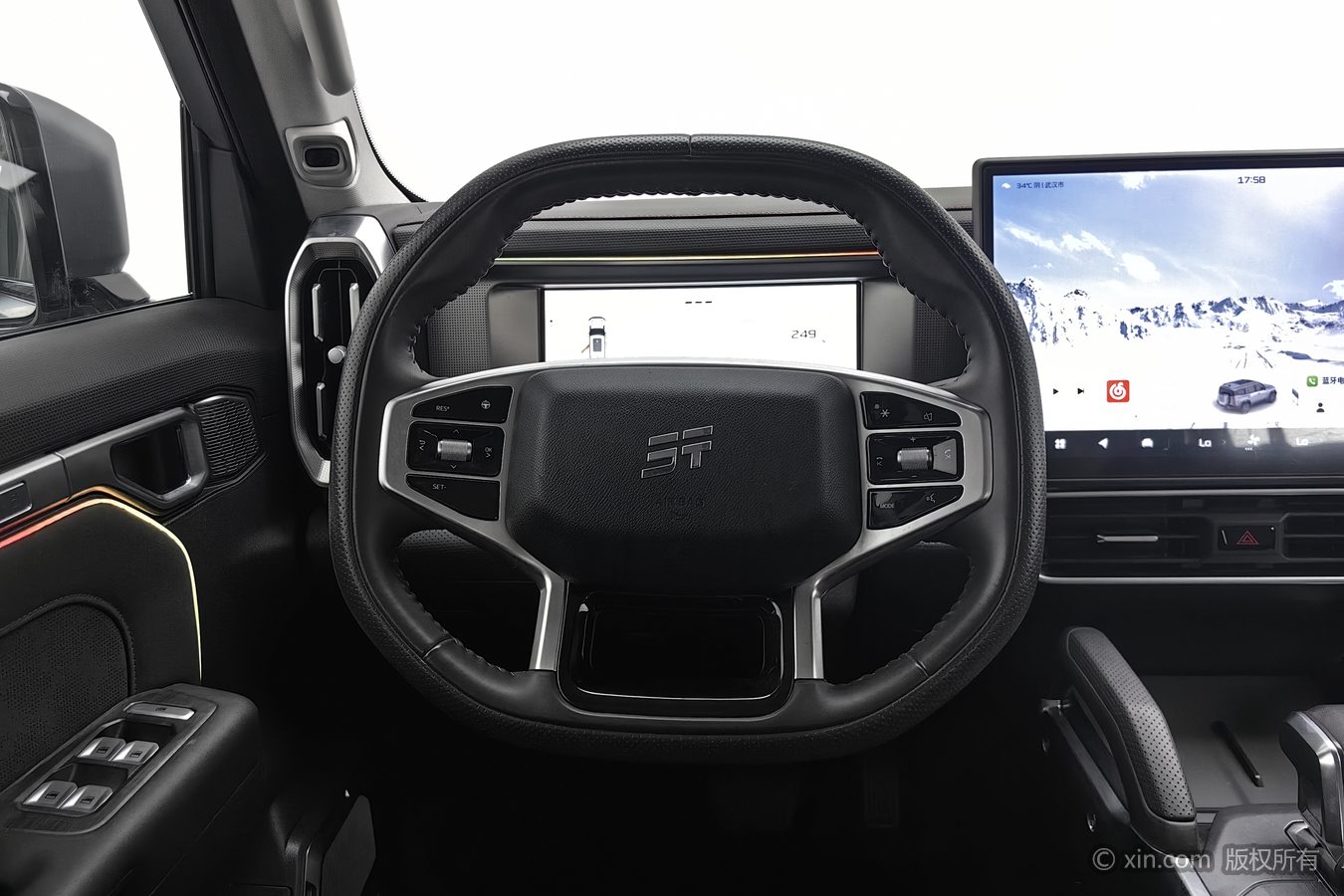 Jetour Traveller 2024 car image #11