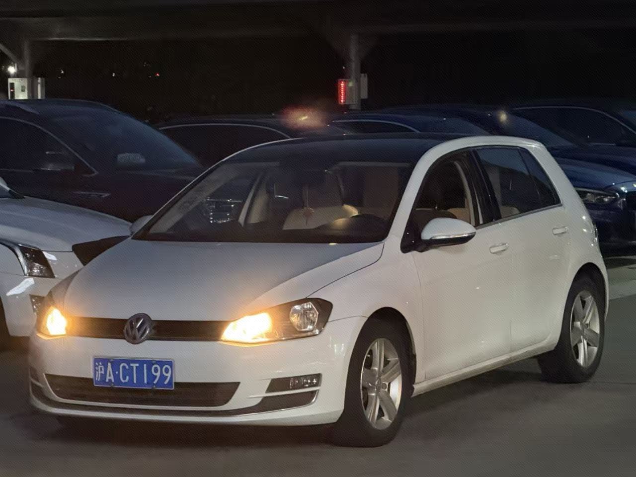 2014 2014 car image