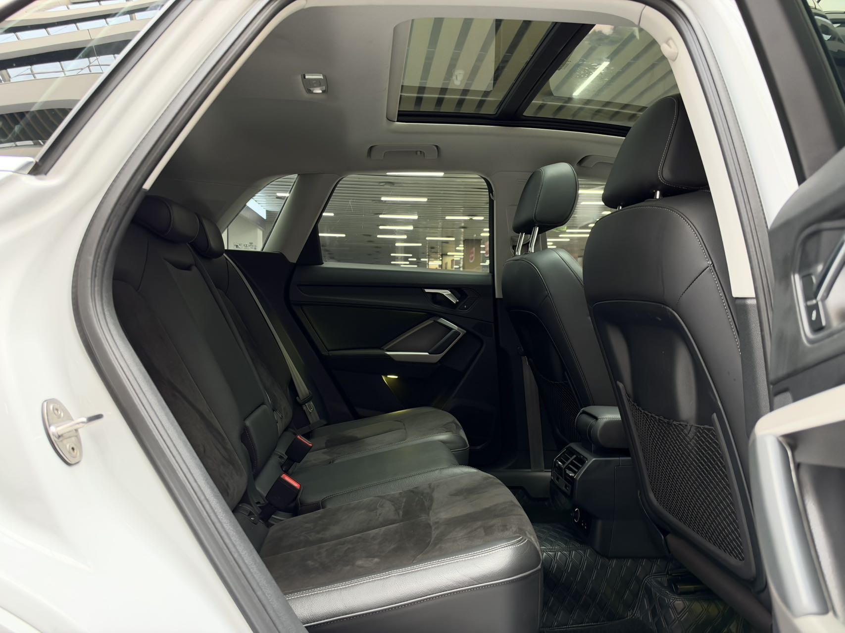 Audi Q3 2023 image de voiture #22