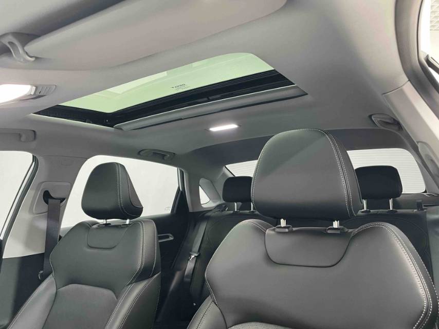 GEELY Emgrand 2024 car image #10