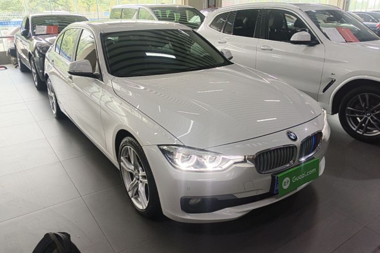 BMW 3 Series 2019 car image #6