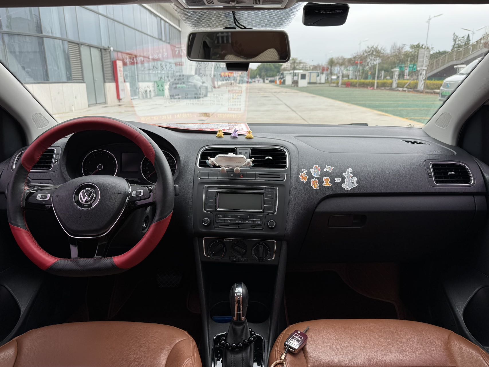 Volkswagen Polo 2018 car image #8