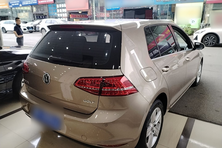 Volkswagen Golf 2016 car image #7