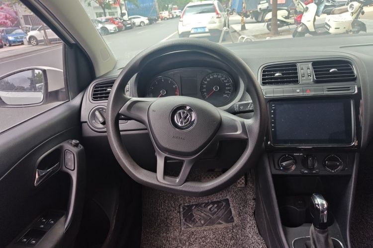 Volkswagen Polo 2018 #15 Volkswagen Polo 2018 car image #15