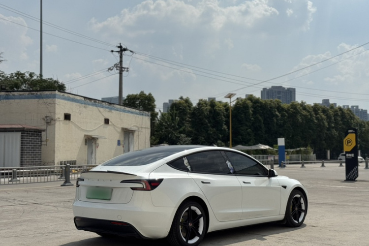 Tesla Model 3 2025 #3 Tesla Model 3 2025 car image #3