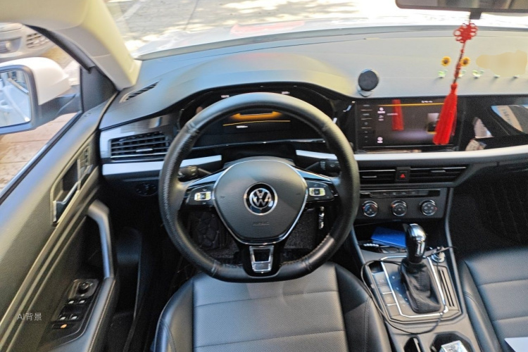 Volkswagen Lavida 2021 car image #12