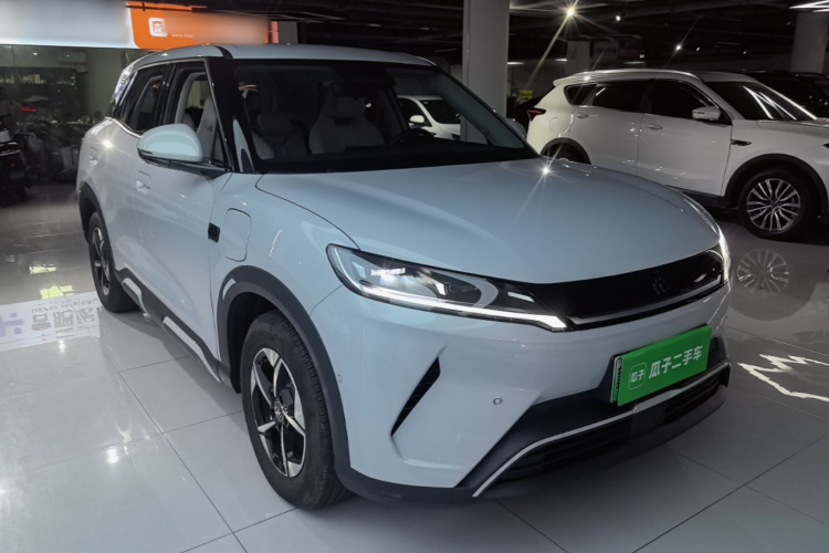 BYD YuanUP 2025 #4 BYD YuanUP 2025 car image #4
