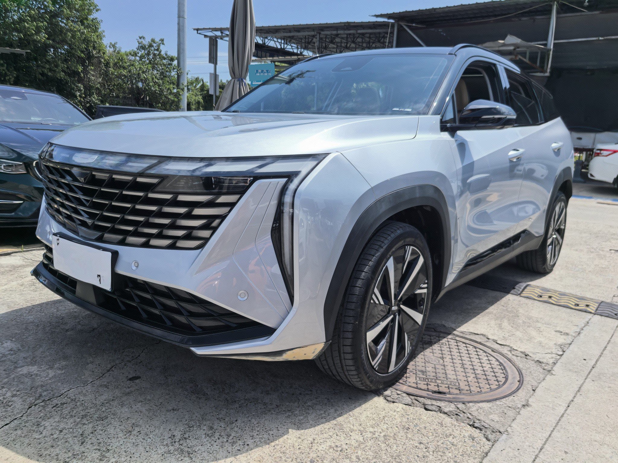 GEELY Boyue L 2023 car image 