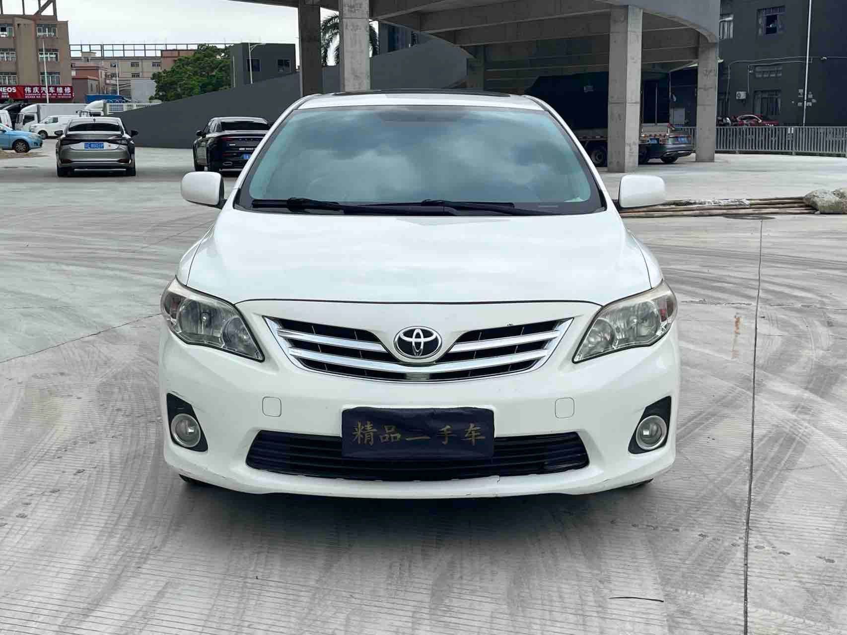 Toyota Corolla 2013 Toyota Corolla 2013 car image