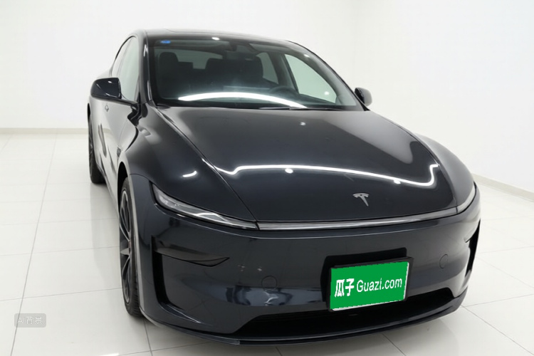 Tesla Model Y 2025 #3 Tesla Model Y 2025 car image #3