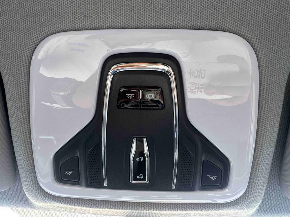 Chery Tiggo 3x 2023 car image #17