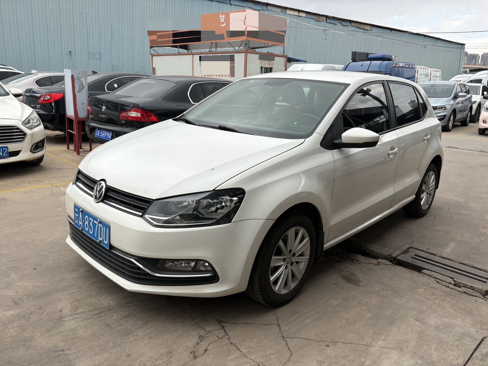 Volkswagen Polo 2015 صورة سيارة 