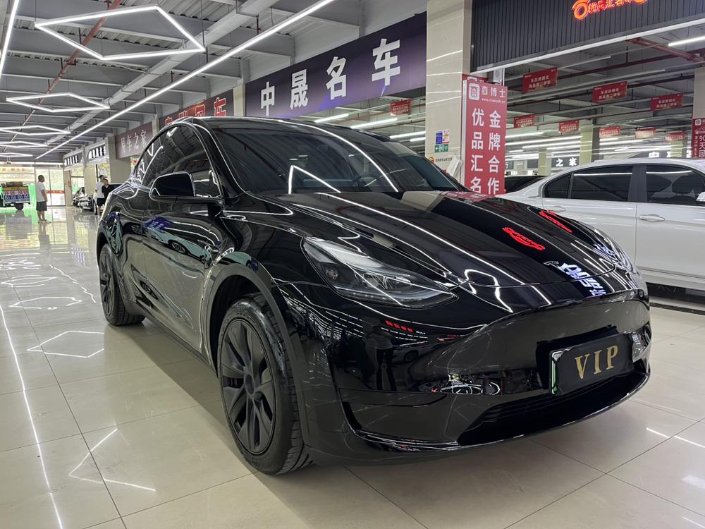 Tesla Model Y 2024 #3 Tesla Model Y 2024 car image #3