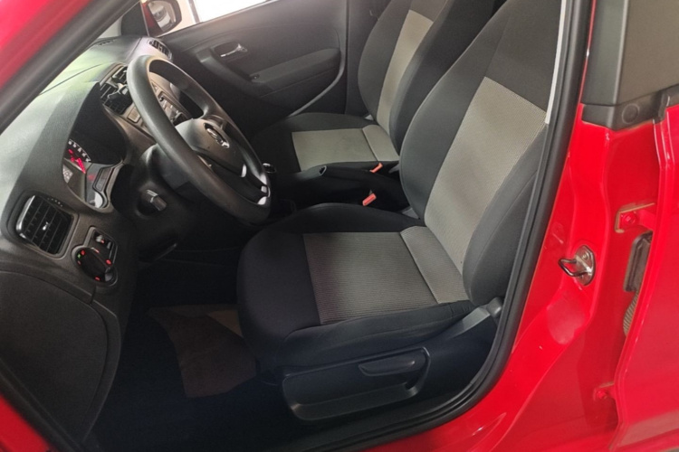 Volkswagen Polo 2016 #19 Volkswagen Polo 2016 car image #19