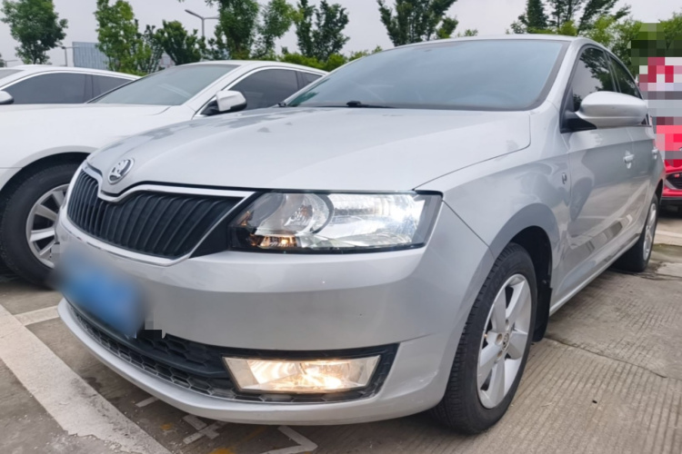 Skoda Rapid 2017 #2 Skoda Rapid 2017 car image #2