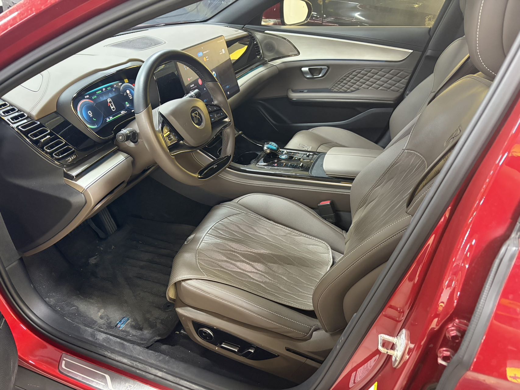 BYD Han 2023 #4 BYD Han 2023 صورة سيارة #4