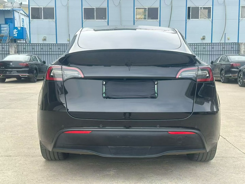 Tesla Model Y 2021 #3 Tesla Model Y 2021 car image #3