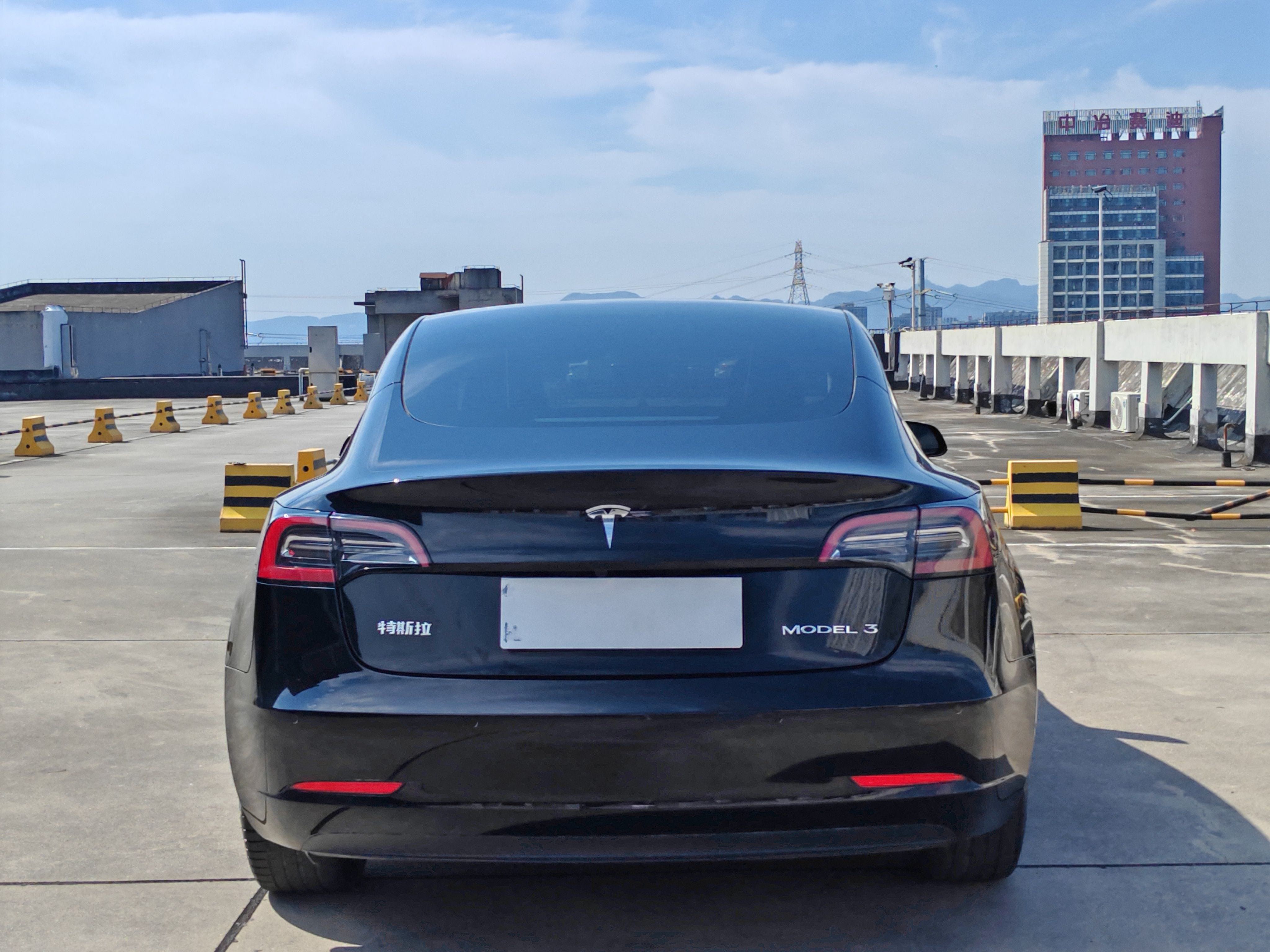 Tesla Model 3 2026 car image #5