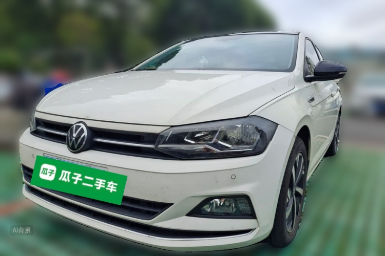 Volkswagen Polo 2021 car image #2