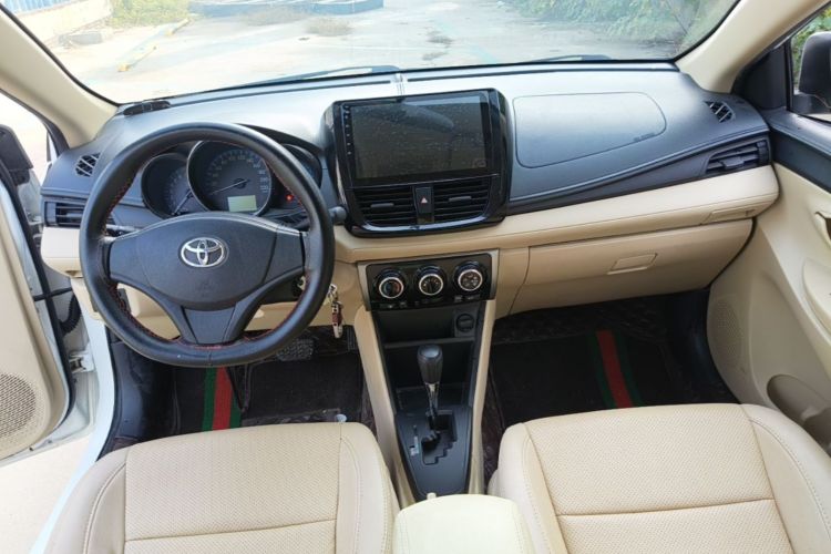 Toyota Vios 2017 immagine di auto #10