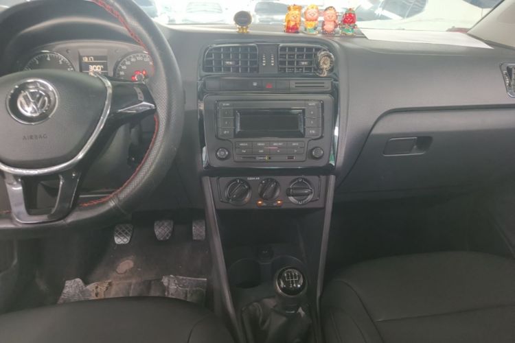 Volkswagen Polo 2017 #13 Volkswagen Polo 2017 car image #13