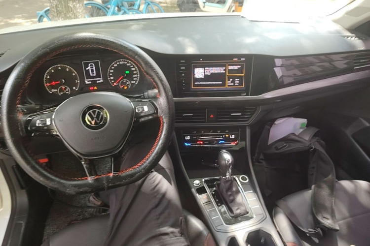 Volkswagen Bora 2020 car image #10