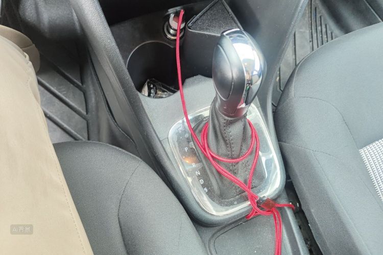 Volkswagen Polo 2019 car image #16