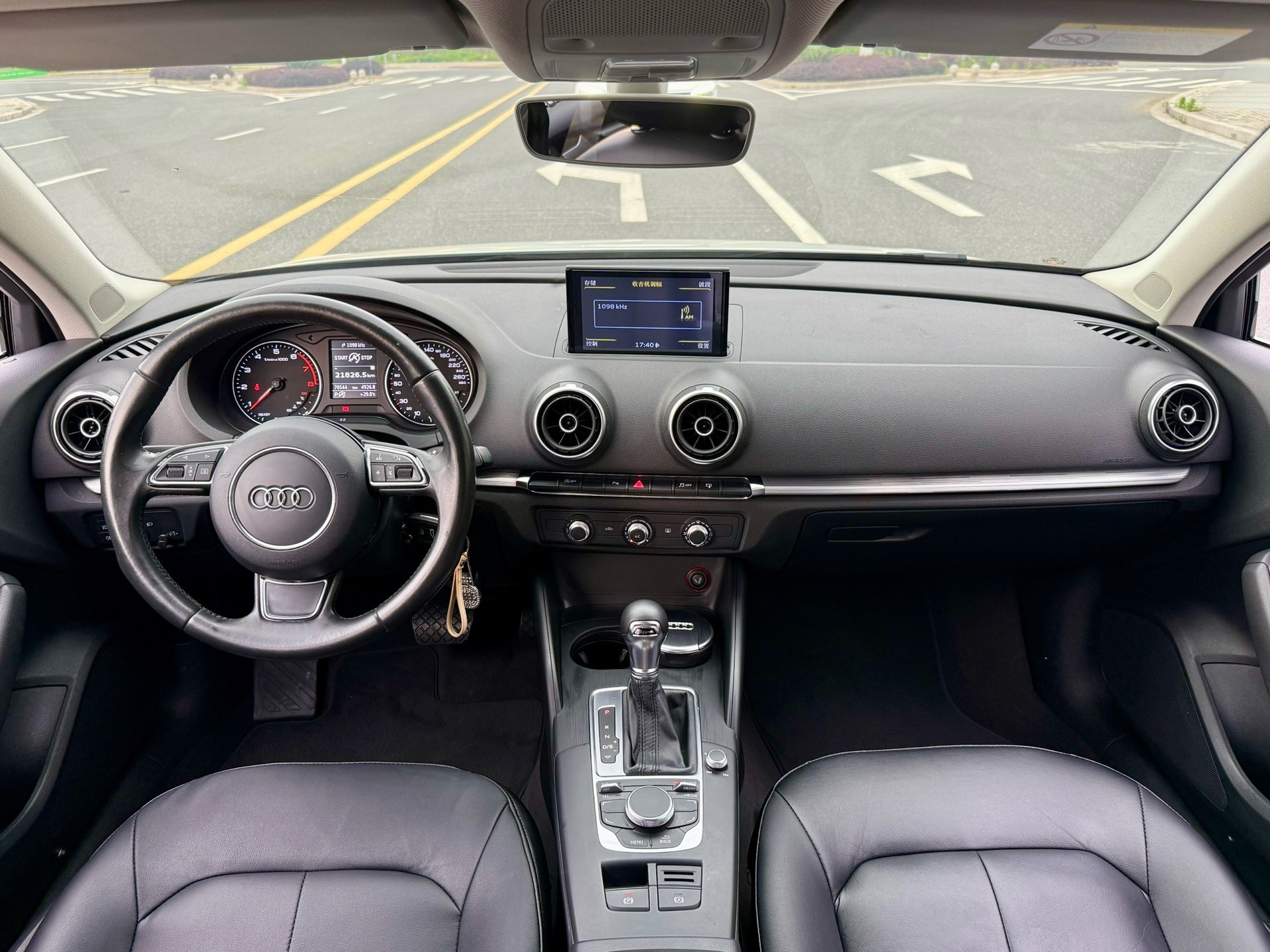 Audi A3 2017 car image #5