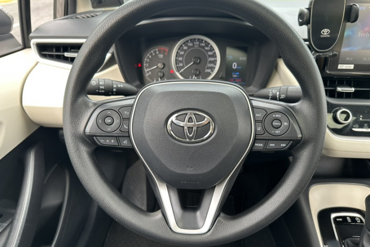 Toyota Corolla 2020 car image #16