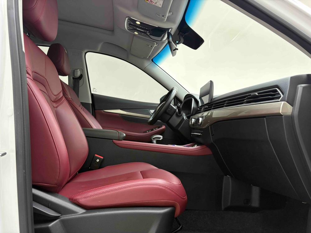 Jetour X70 2023 car image #18