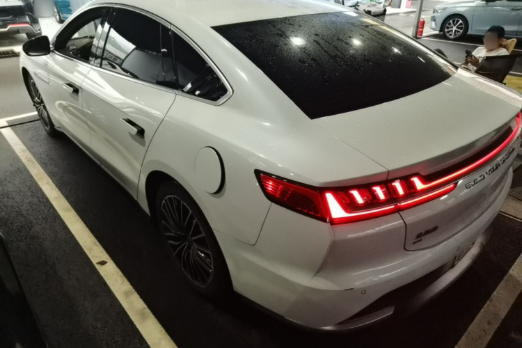 BYD Han 2021 car image #5
