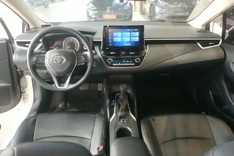 Toyota Corolla 2021 #10 Toyota Corolla 2021 صورة سيارة #10